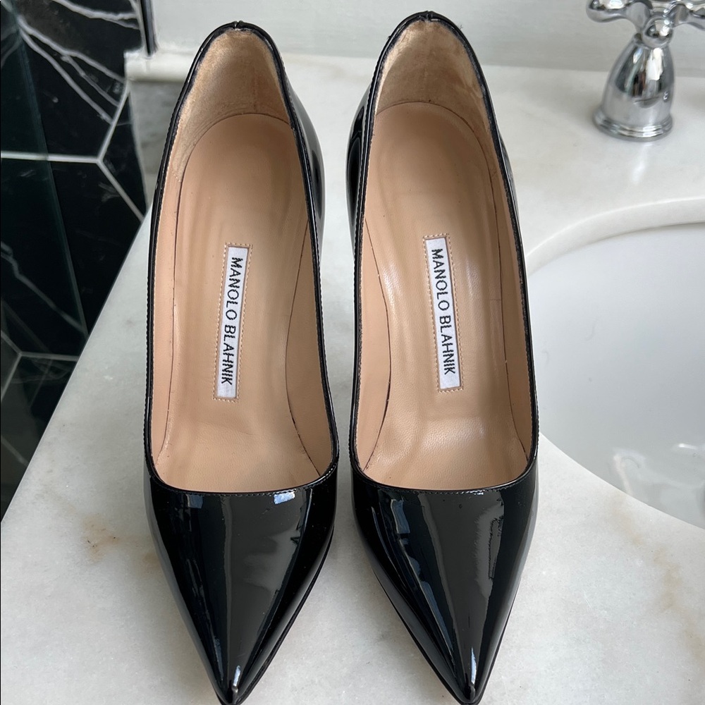 Manolo Blahnik Black Heels Patent Leather stiletto